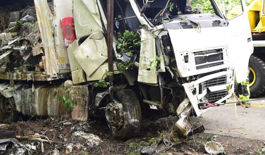 Schwerer VU A 3 Rich Oberhausen Hoehe AK Leverkusen P604.JPG - Miklos Laubert